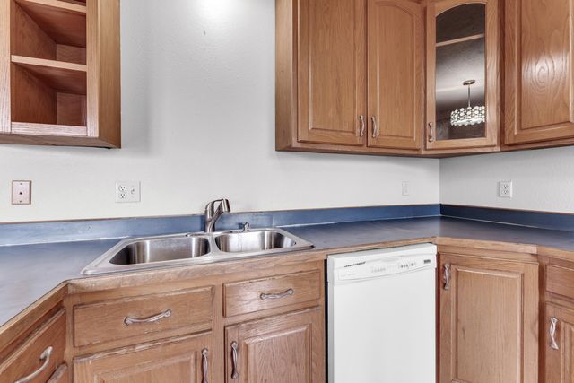 354 Honeysuckle Road, Marshfield, MO 65706