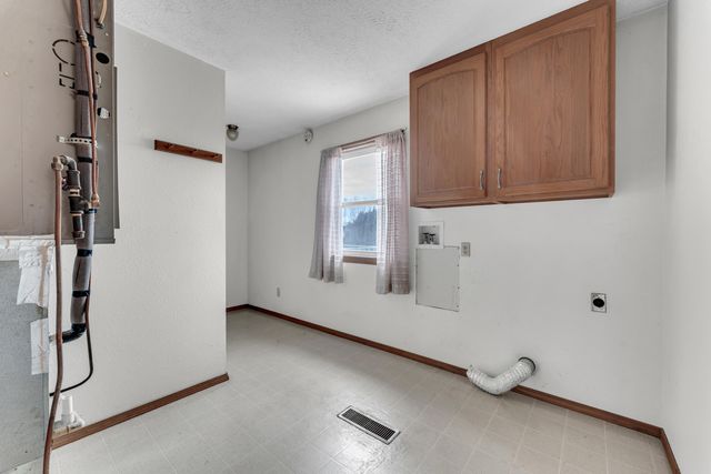 354 Honeysuckle Road, Marshfield, MO 65706