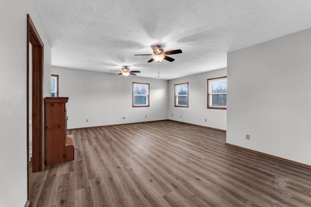 354 Honeysuckle Road, Marshfield, MO 65706