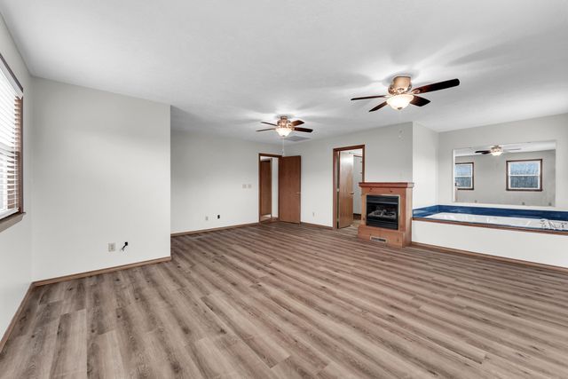 354 Honeysuckle Road, Marshfield, MO 65706