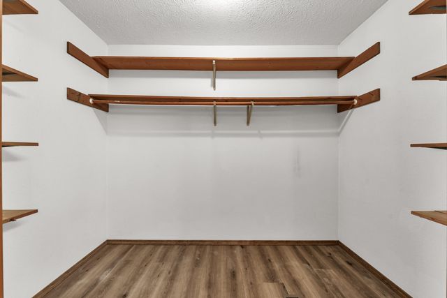 354 Honeysuckle Road, Marshfield, MO 65706