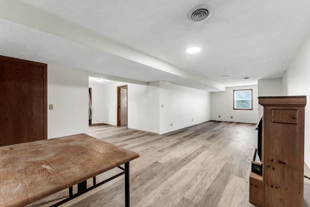 354 Honeysuckle Road, Marshfield, MO 65706