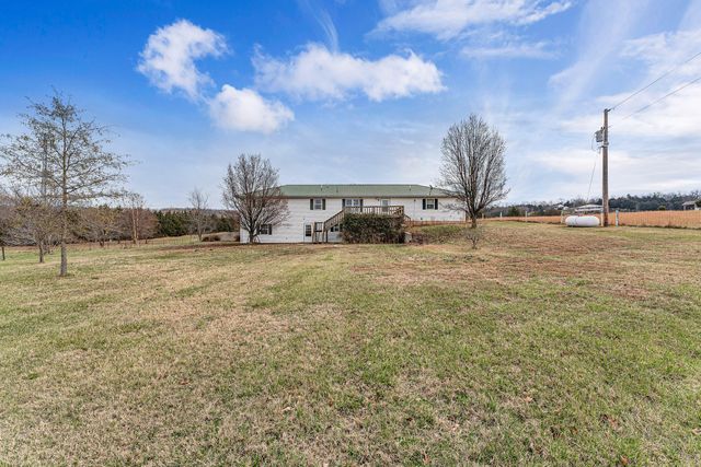 354 Honeysuckle Road, Marshfield, MO 65706