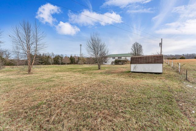 354 Honeysuckle Road, Marshfield, MO 65706