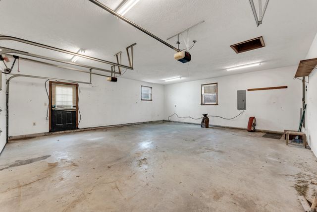 354 Honeysuckle Road, Marshfield, MO 65706