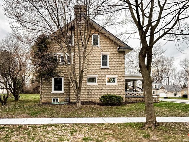 221 W Harrison St, Orleans, IN 47452