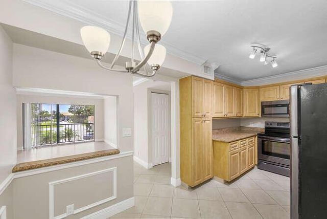 2733 SW Matheson Avenue 115-a2, Palm City, FL 34990