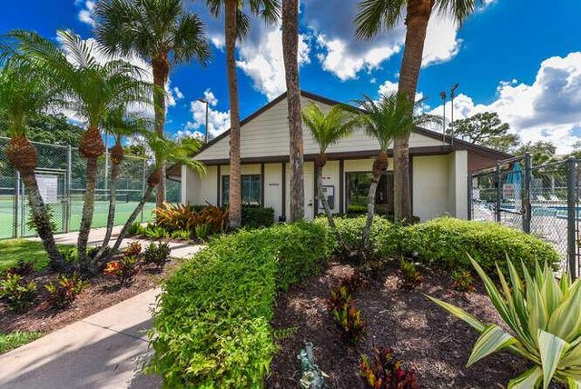 2733 SW Matheson Avenue 115-a2, Palm City, FL 34990