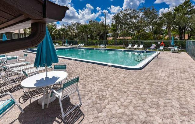 2733 SW Matheson Avenue 115-a2, Palm City, FL 34990
