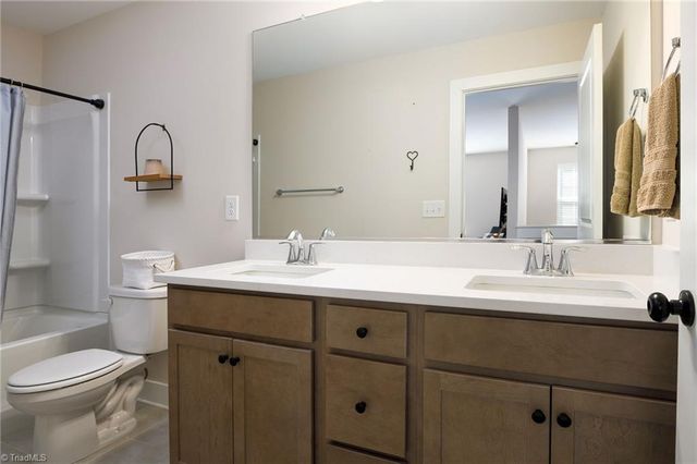 1729 Westfall Street, Kernersville, NC 27284