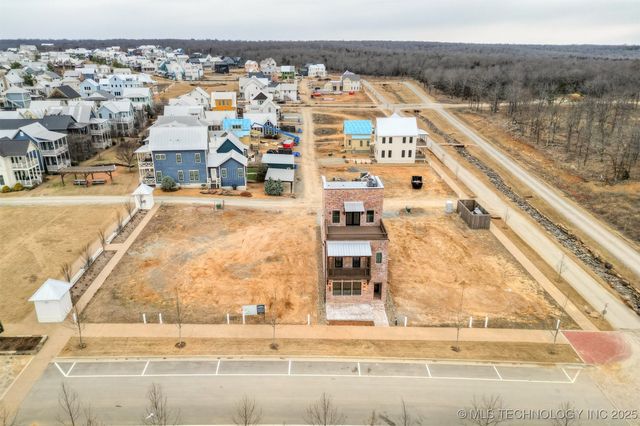 57 Water Street, Carlton Landing, OK 74432