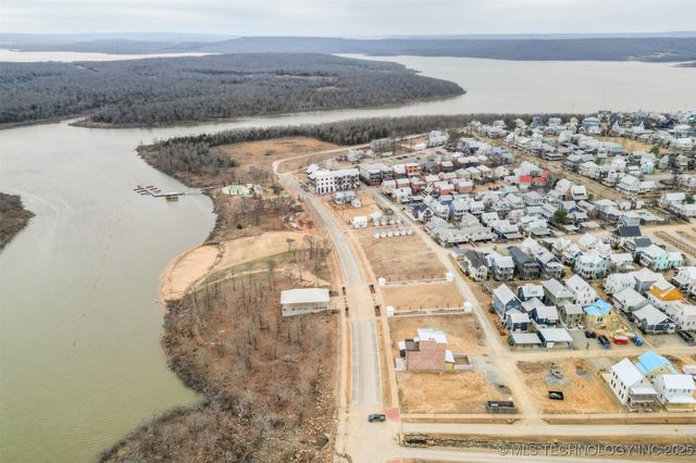 57 Water Street, Carlton Landing, OK 74432