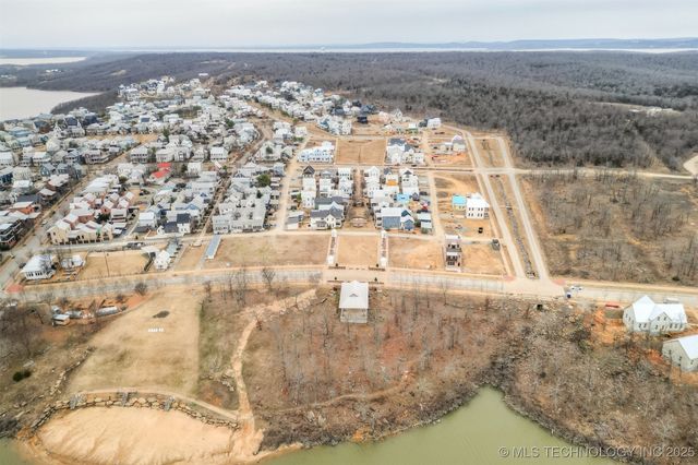 57 Water Street, Carlton Landing, OK 74432