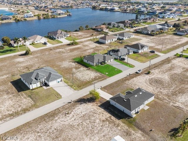4317 NW 34th LN, Cape Coral, FL 33993