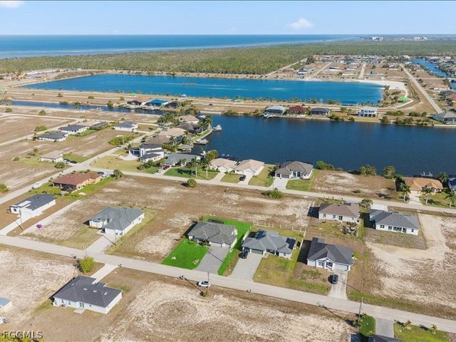 4317 NW 34th LN, Cape Coral, FL 33993