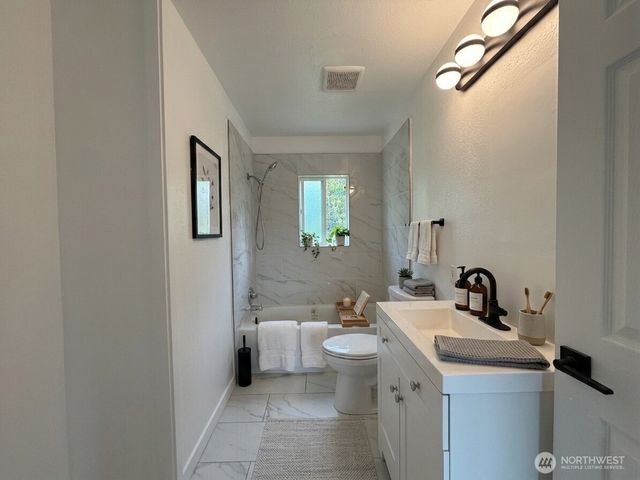 14217 196th Avenue SE, Renton, WA 98059