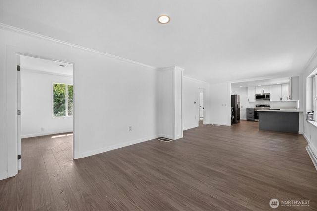 14217 196th Avenue SE, Renton, WA 98059