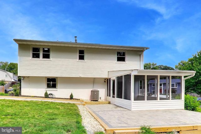 4401 KENTMORE DR, Woodbridge, VA 22193