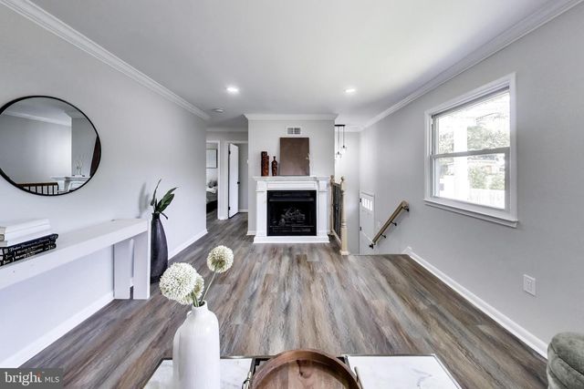 4401 KENTMORE DR, Woodbridge, VA 22193