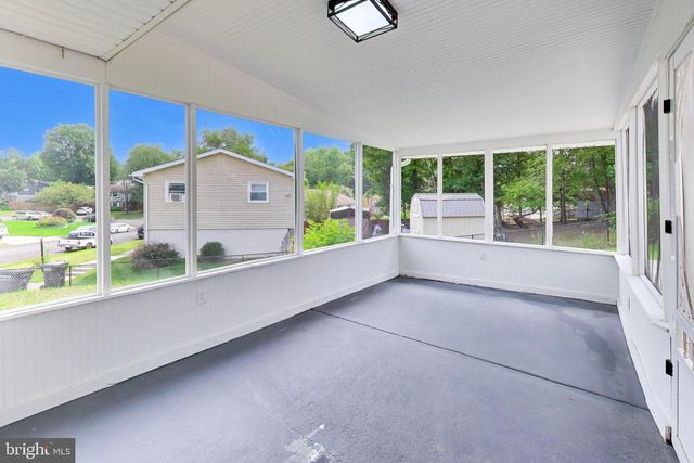 4401 KENTMORE DR, Woodbridge, VA 22193