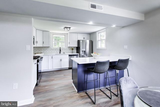 4401 KENTMORE DR, Woodbridge, VA 22193
