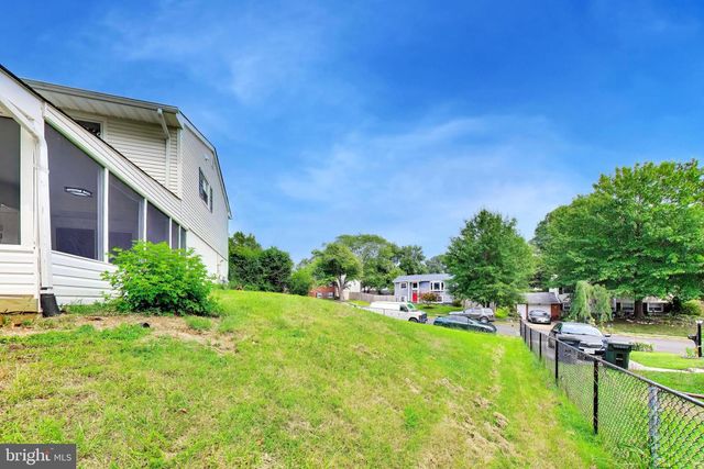 4401 KENTMORE DR, Woodbridge, VA 22193