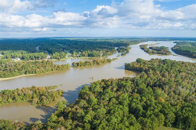 205 Haynes Ridge Drive, New Caney, TX 77357