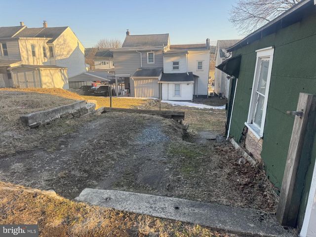 429 E ELM ST, Tamaqua, PA 18252