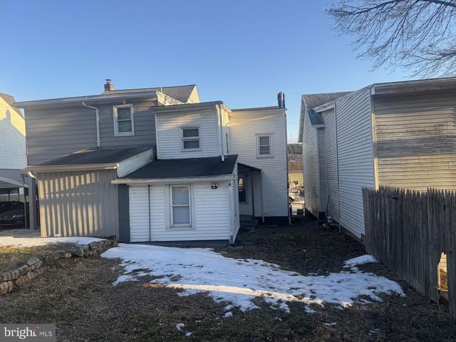 429 E ELM ST, Tamaqua, PA 18252