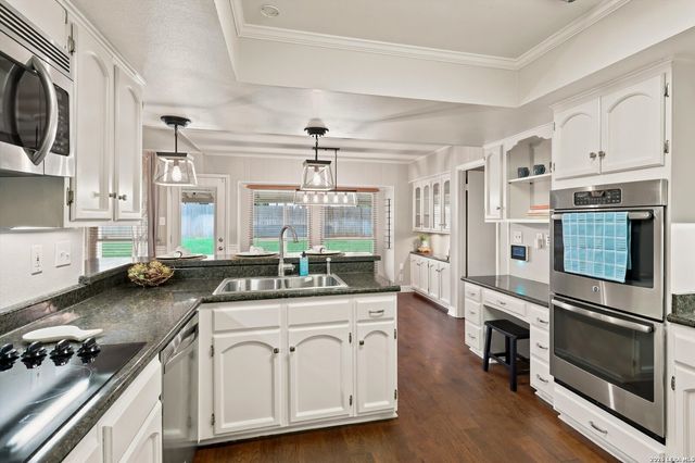 2307 High Ledge, San Antonio, TX 78232