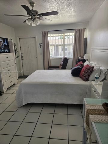 130 W 13th St 9, Hialeah, FL 33010