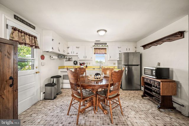 496 SPRING ST, Pottstown, PA 19464