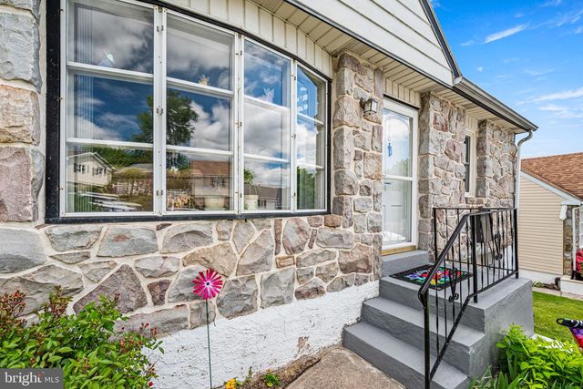496 SPRING ST, Pottstown, PA 19464