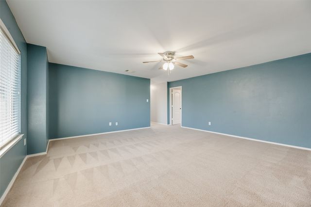 905 Elizabeth Drive, Lewisville, TX 75067