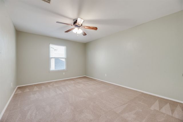 905 Elizabeth Drive, Lewisville, TX 75067
