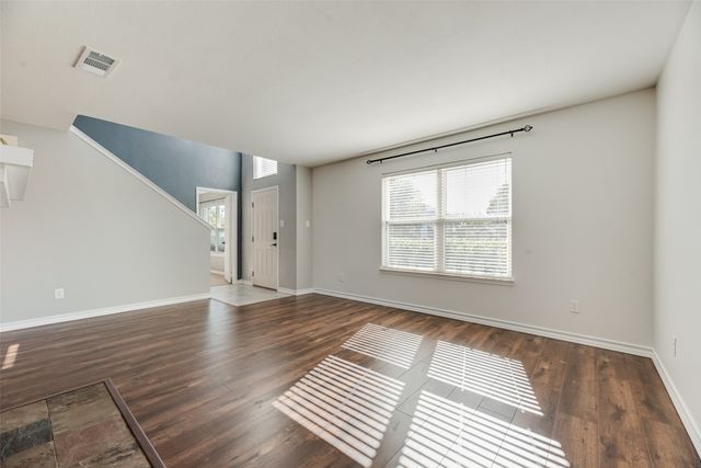 905 Elizabeth Drive, Lewisville, TX 75067