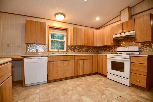 1824 189th Street E, Clearwater, MN 55320