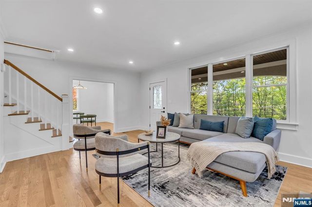 69 Broadway, Park Ridge, NJ 07656