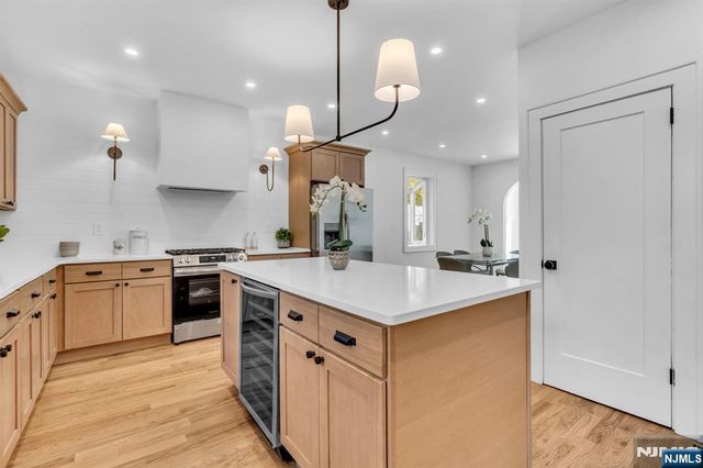 69 Broadway, Park Ridge, NJ 07656