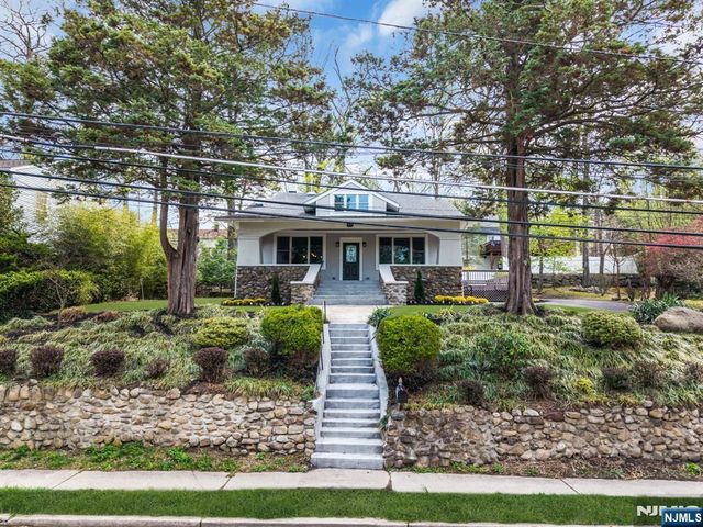 69 Broadway, Park Ridge, NJ 07656