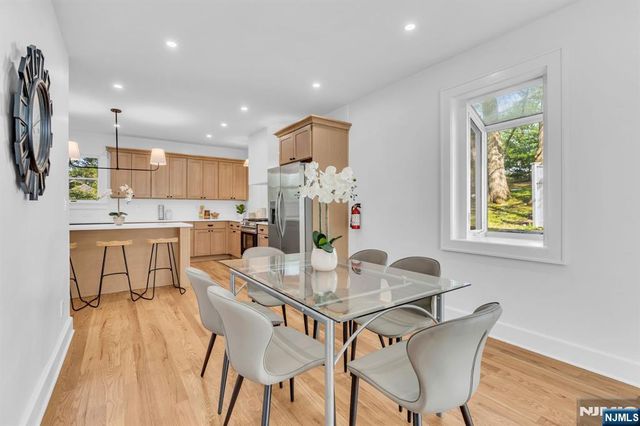 69 Broadway, Park Ridge, NJ 07656