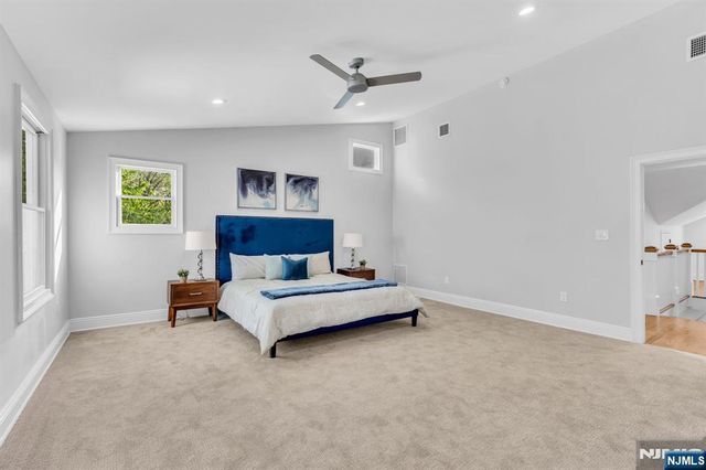 69 Broadway, Park Ridge, NJ 07656