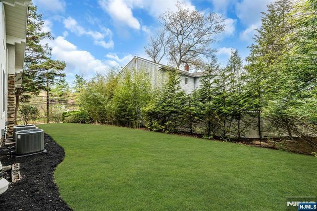 69 Broadway, Park Ridge, NJ 07656