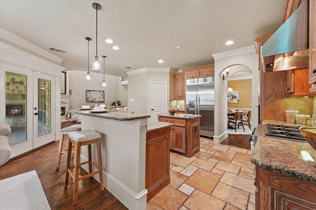 6248 Lakeshore Drive, Dallas, TX 75214