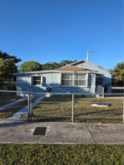2401 NW 56th St, Miami, FL 33142