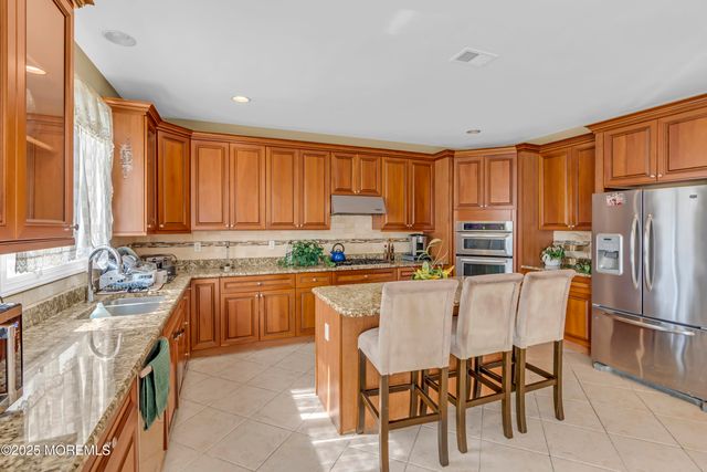 6 Bane Lane, Jackson, NJ 08527