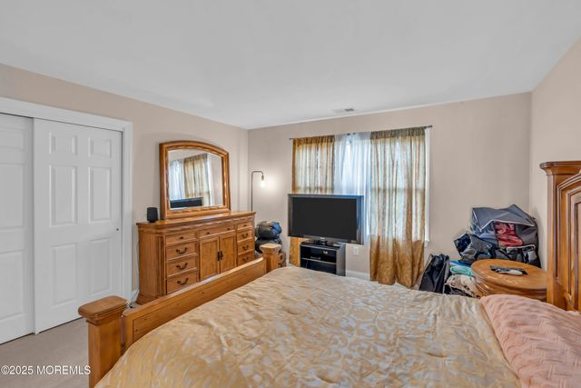 6 Bane Lane, Jackson, NJ 08527