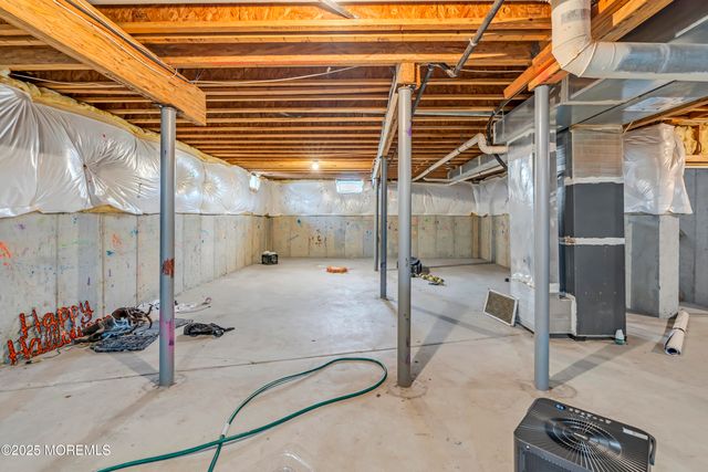 6 Bane Lane, Jackson, NJ 08527