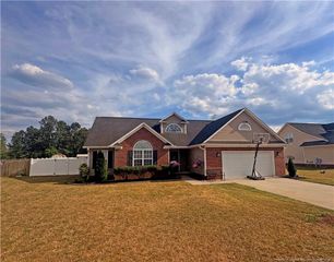 175 Sandspur Court, Raeford, NC 28376