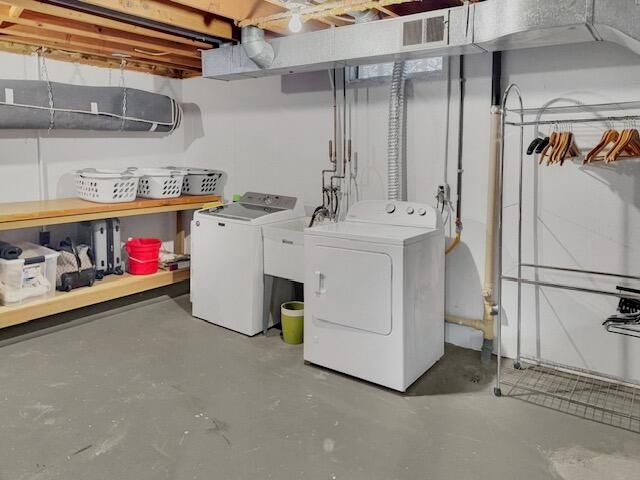 2500 Rockhill Drive Ne, Plainfield Twp, MI 49525